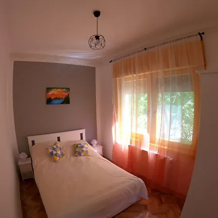 Moha Es Pafrany Vendeghaz Case de vacanță *