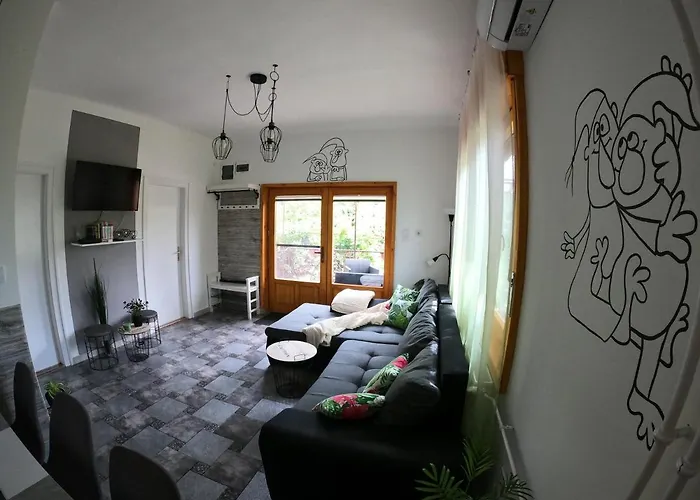 Moha Es Pafrany Vendeghaz Prázdninový dům Lakitelek